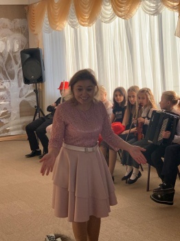 Воспитанники МБУДО «Детская музыкальная школа № 5» провели концерт для маленьких эвриканцев. 10