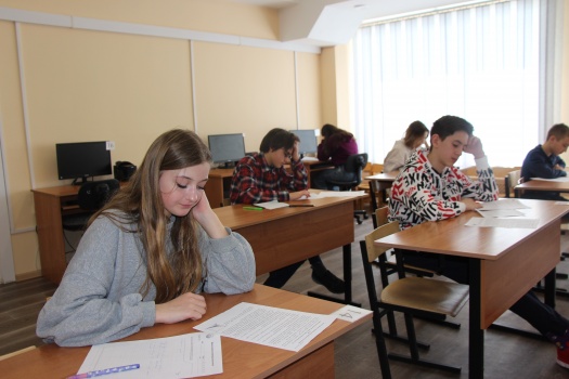 ​Малая краевая олимпиада  в Камчатском крае для обучающихся 5-8 классов продолжается.