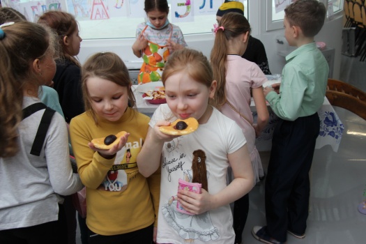 ​Веселая ярмарка «Масленица - Объедуха» прошла в Центре образования! 2