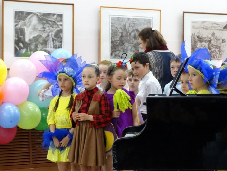 ​Эвриканцы выступили с концертной программой в «Камчатском краевом художественном музее» 0