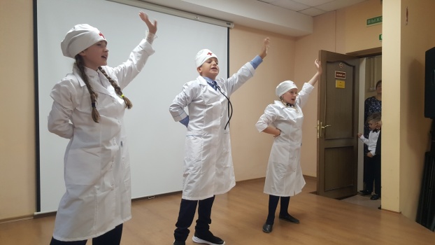 ​Эвриканцы поздравили студентов и работников Камчатского медицинского колледжа с профессиональным праздником. 2